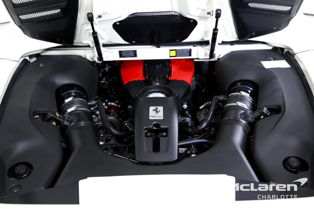 2022 Ferrari F8 Spider - Image 28 of 31