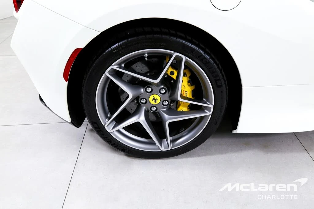 2022 Ferrari F8 Spider - Image 30 of 31