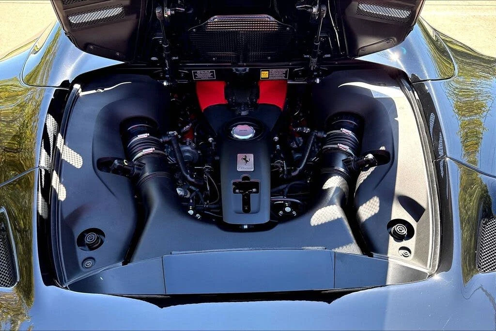 2022 Ferrari F8 Spider - Image 24 of 30