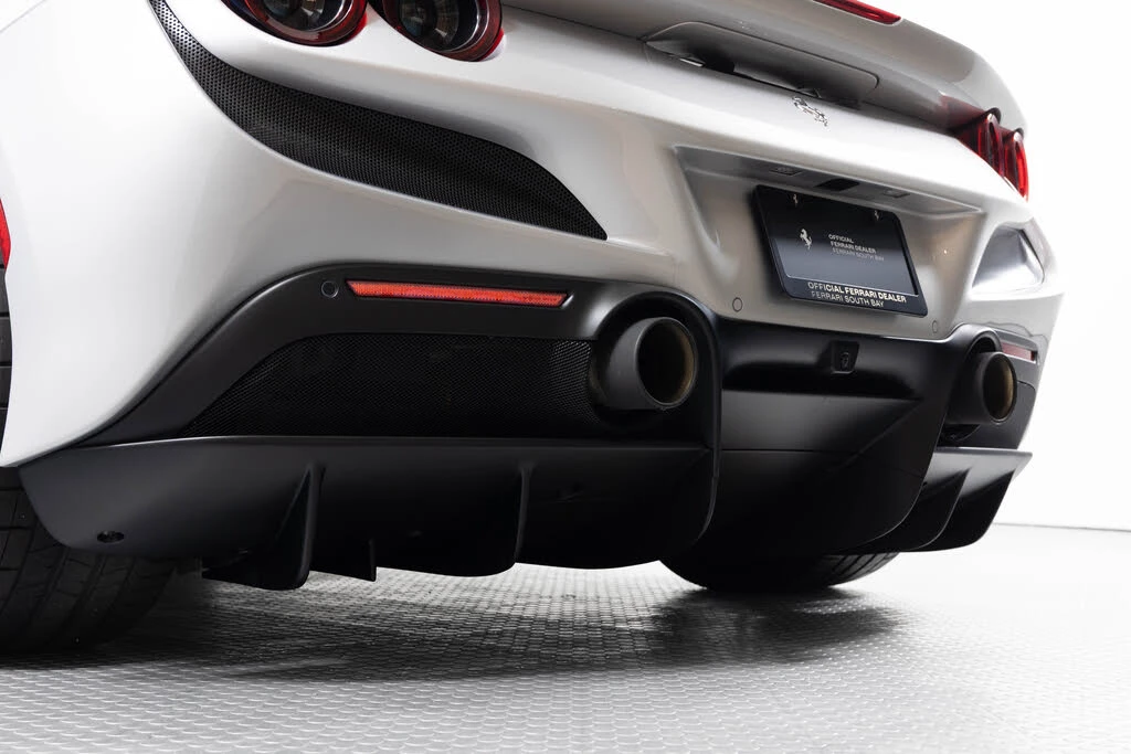2022 Ferrari F8 Spider - Image 30 of 31