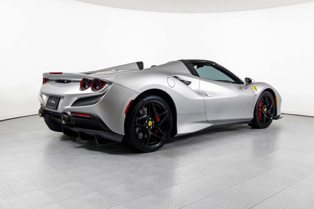 2022 Ferrari F8 Spider - Image 10 of 31