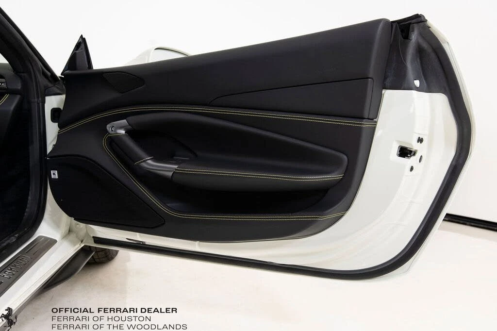 2022 Ferrari F8 Spider - Image 22 of 31