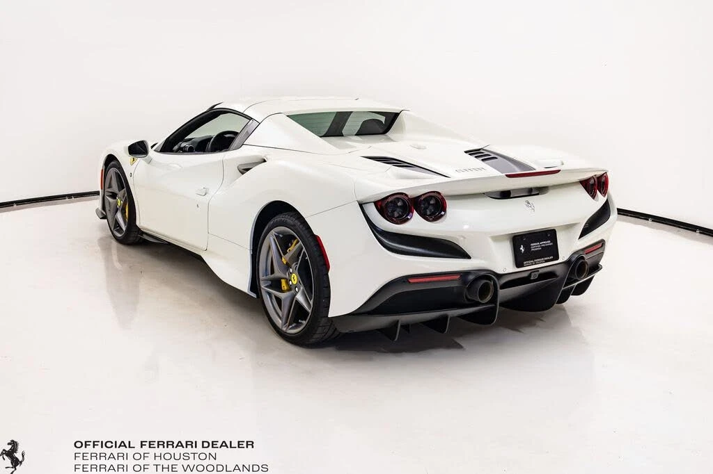 2022 Ferrari F8 Spider - Image 24 of 31