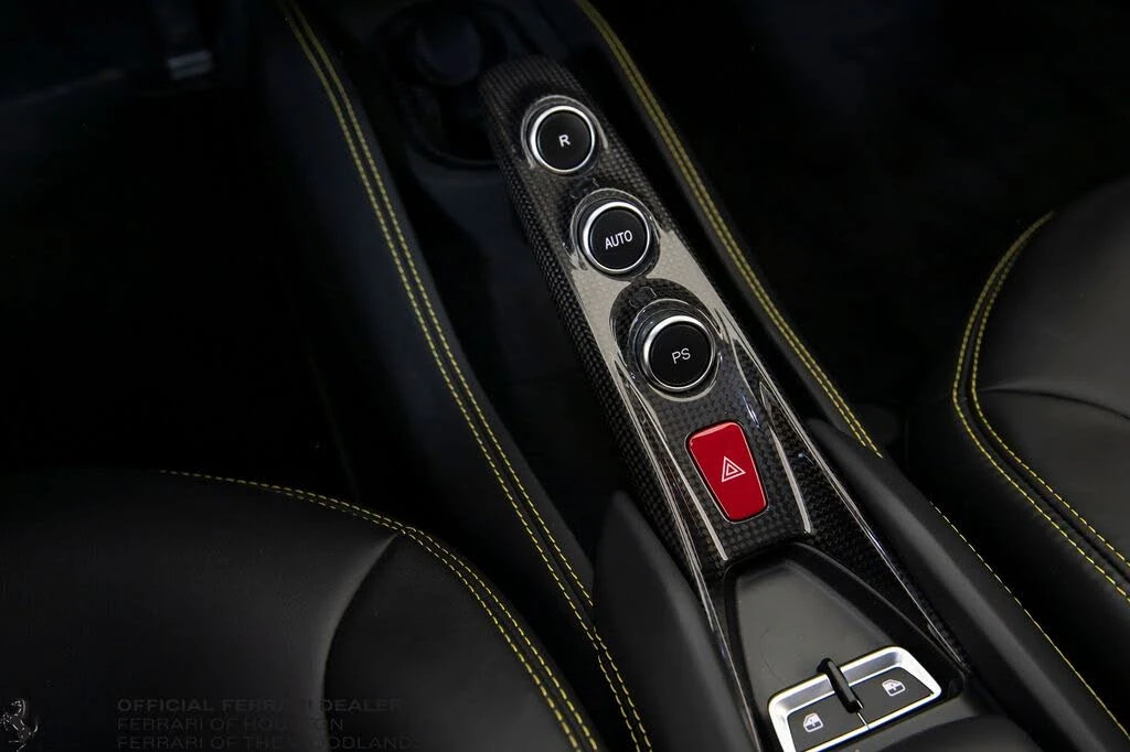 2022 Ferrari F8 Spider - Image 13 of 31