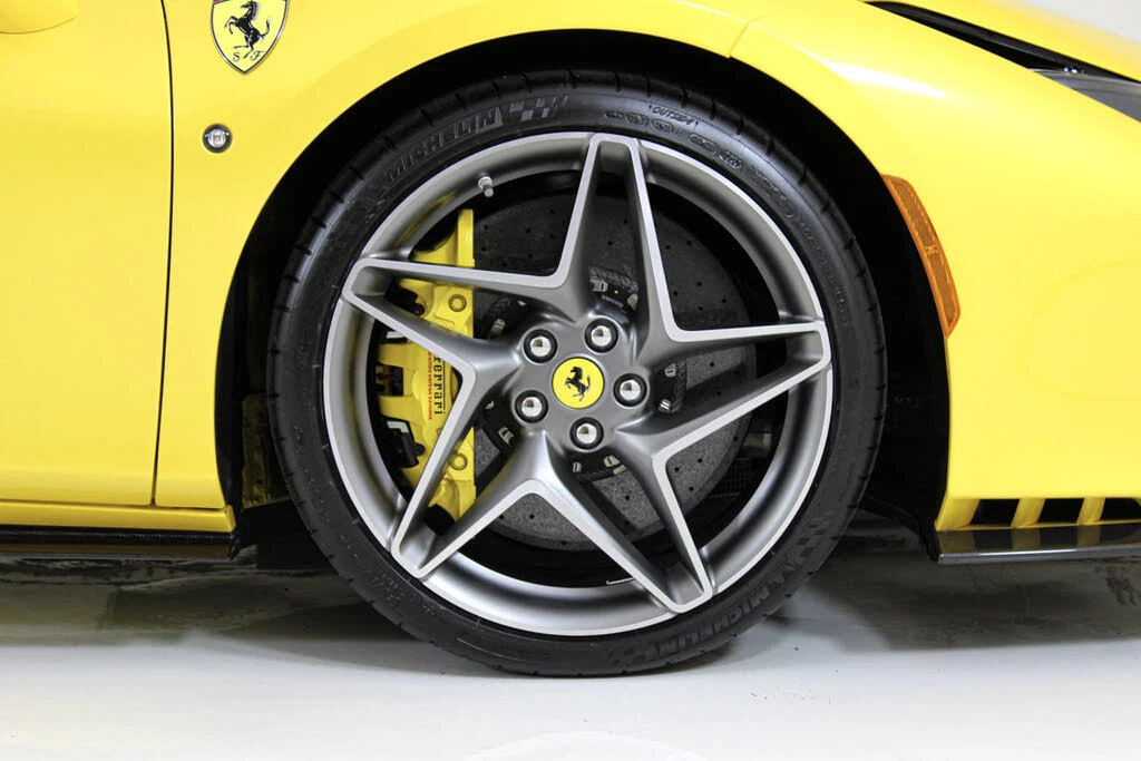 2022 Ferrari F8 Spider - Image 24 of 31