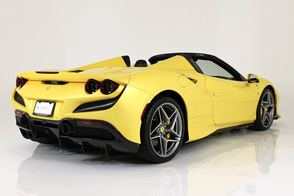 2022 Ferrari F8 Spider - Image 11 of 31