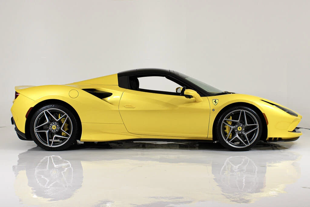 2022 Ferrari F8 Spider - Image 14 of 31