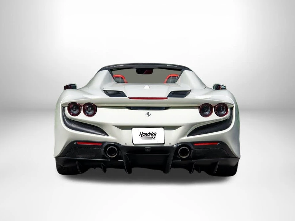 2022 Ferrari F8 Spider - Image 9 of 31
