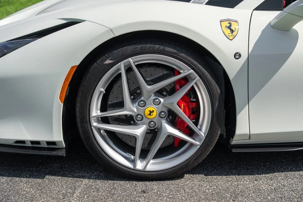 2022 Ferrari F8 Spider - Image 10 of 31