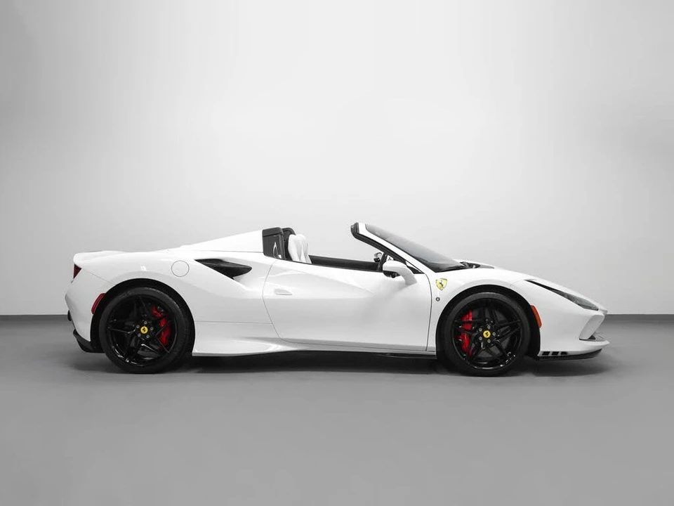 2022 Ferrari F8 Spider - Image 9 of 31
