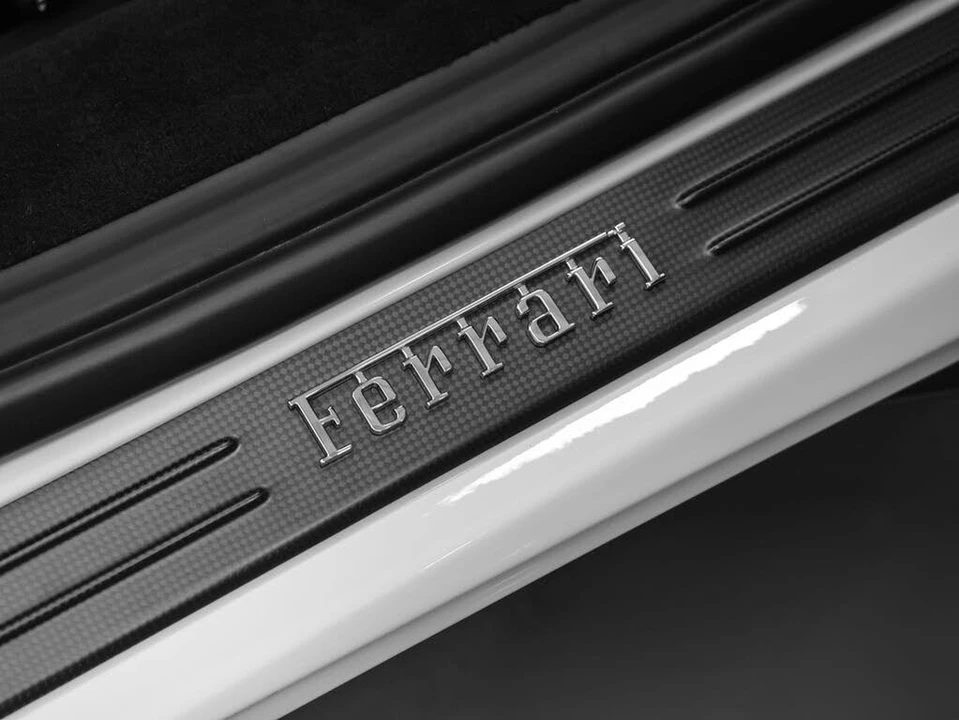 2022 Ferrari F8 Spider - Image 21 of 31