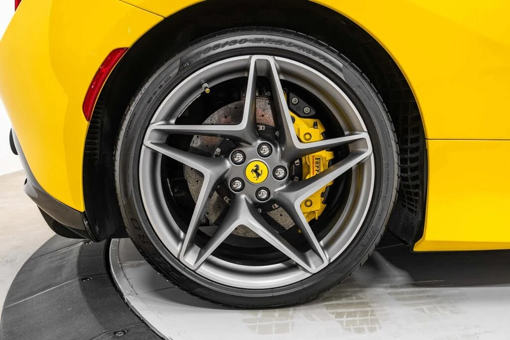 2022 Ferrari F8 Spider - Image 16 of 31