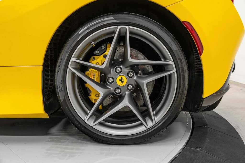 2022 Ferrari F8 Spider - Image 15 of 31