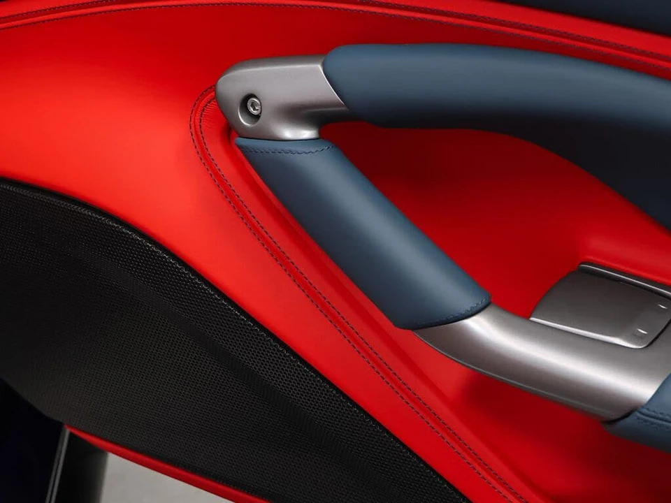 2022 Ferrari F8 Spider - Image 27 of 31
