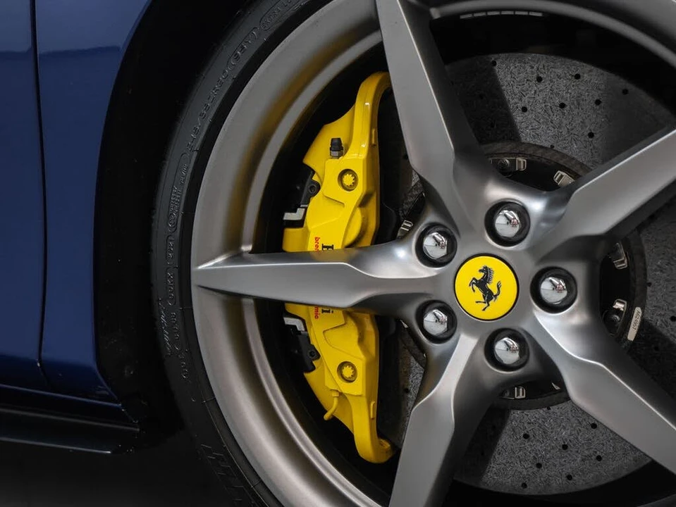 2022 Ferrari F8 Spider - Image 11 of 31