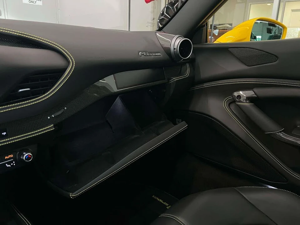 2022 Ferrari F8 Spider - Image 25 of 27