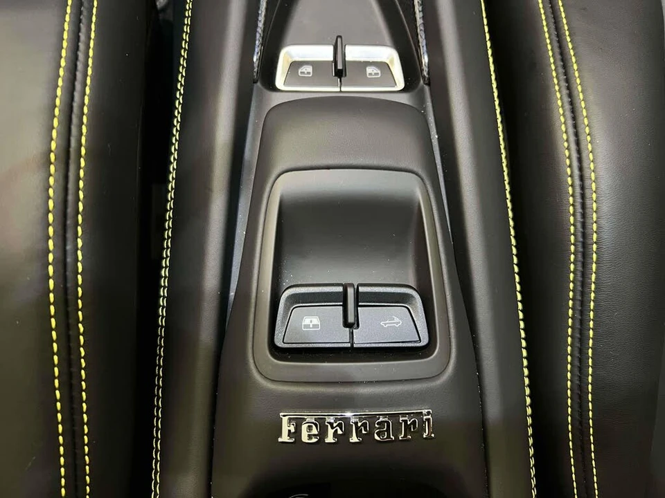 2022 Ferrari F8 Spider - Image 11 of 27