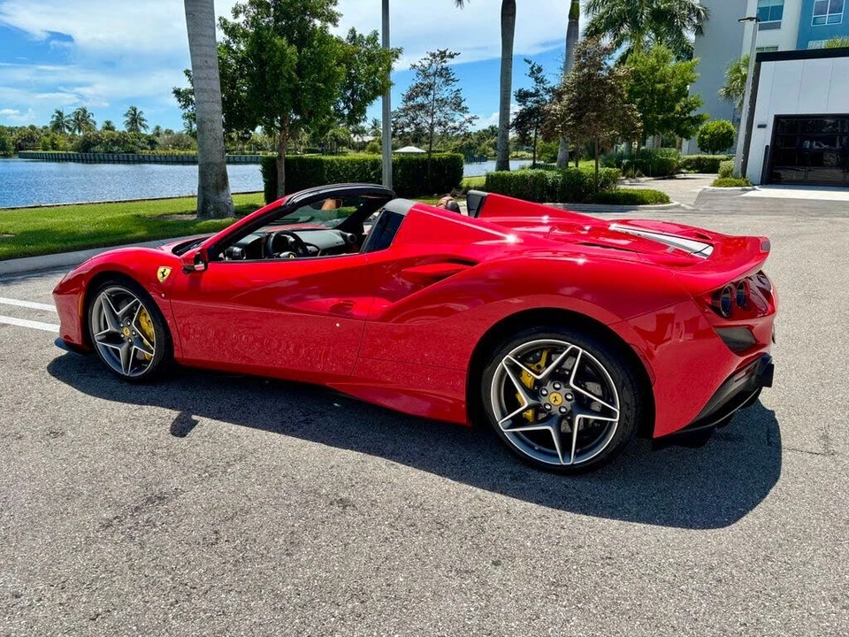 2022 Ferrari F8 Spider - Image 10 of 31