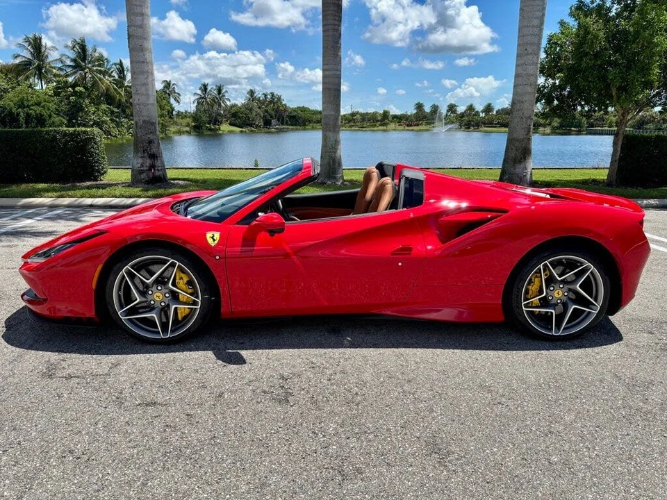 2022 Ferrari F8 Spider - Image 11 of 31