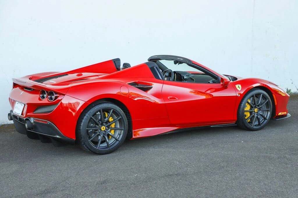 2022 Ferrari F8 Spider - Image 7 of 31