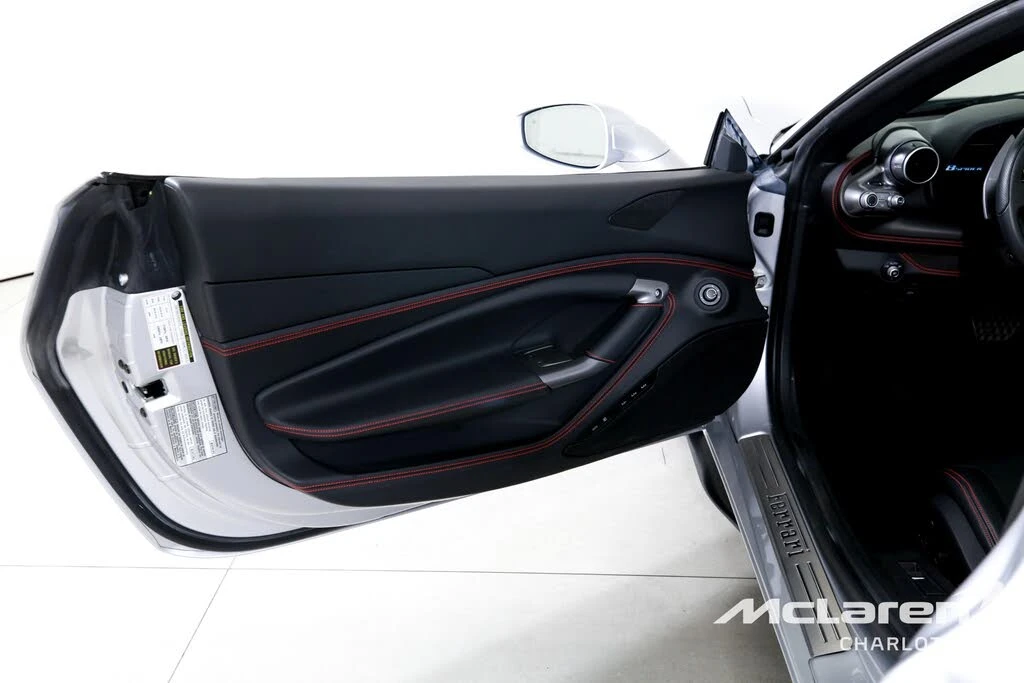 2022 Ferrari F8 Spider - Image 11 of 31