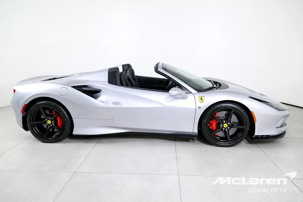 2022 Ferrari F8 Spider - Image 10 of 31