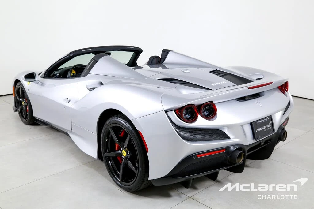 2022 Ferrari F8 Spider - Image 7 of 31