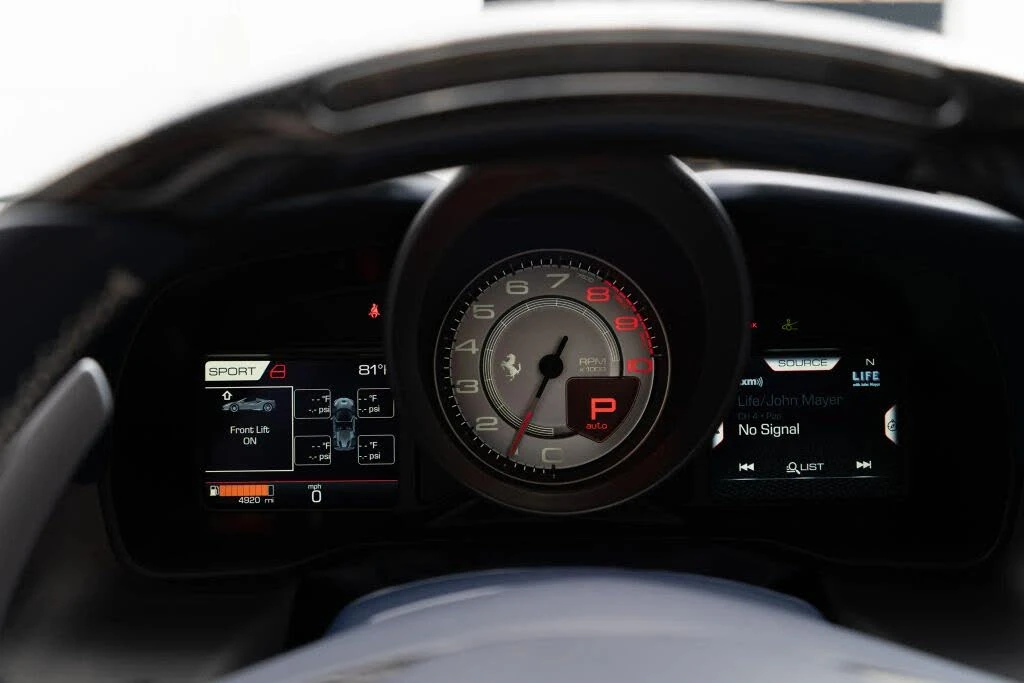 2022 Ferrari F8 Spider - Image 28 of 31