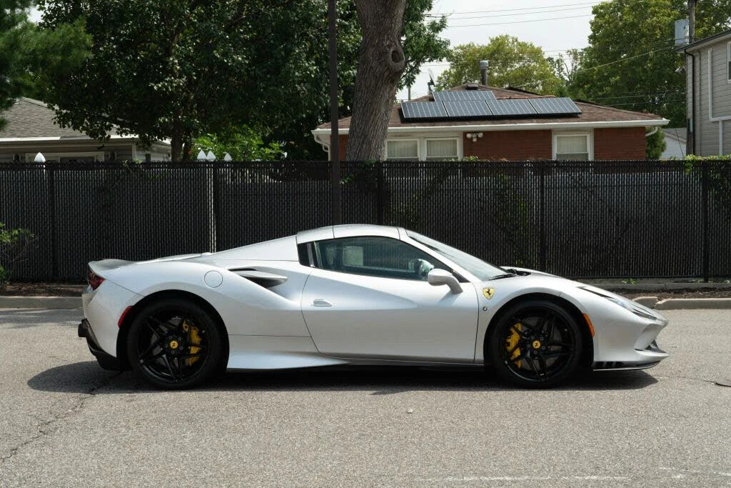 2022 Ferrari F8 Spider - Image 11 of 31