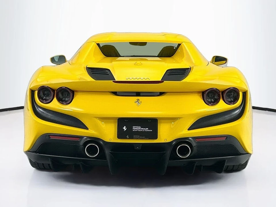 2022 Ferrari F8 Spider - Image 14 of 31