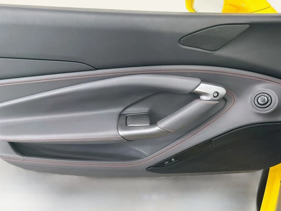 2022 Ferrari F8 Spider - Image 28 of 31