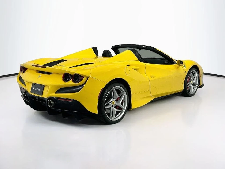 2022 Ferrari F8 Spider - Image 5 of 31
