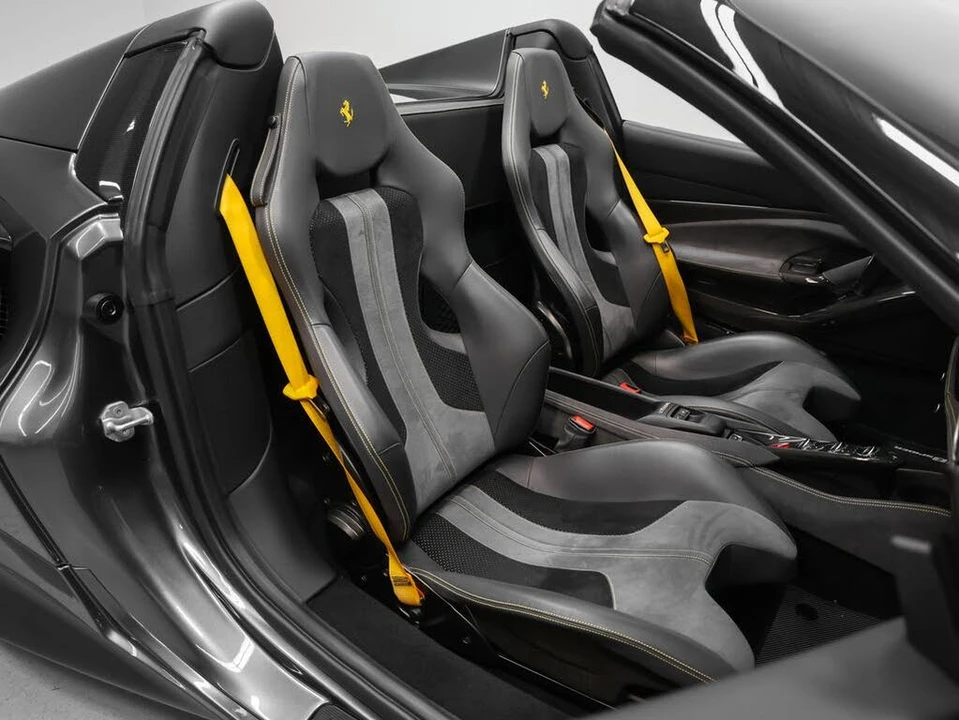 2022 Ferrari F8 Spider - Image 26 of 31