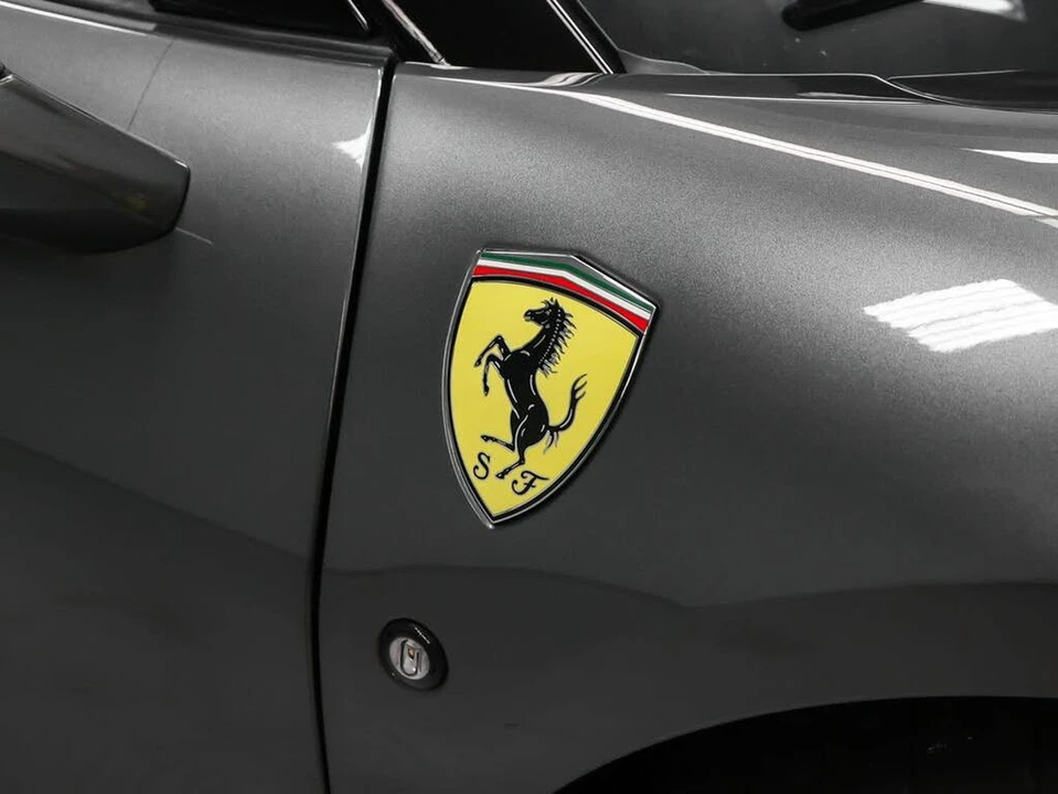 2022 Ferrari F8 Spider - Image 12 of 31