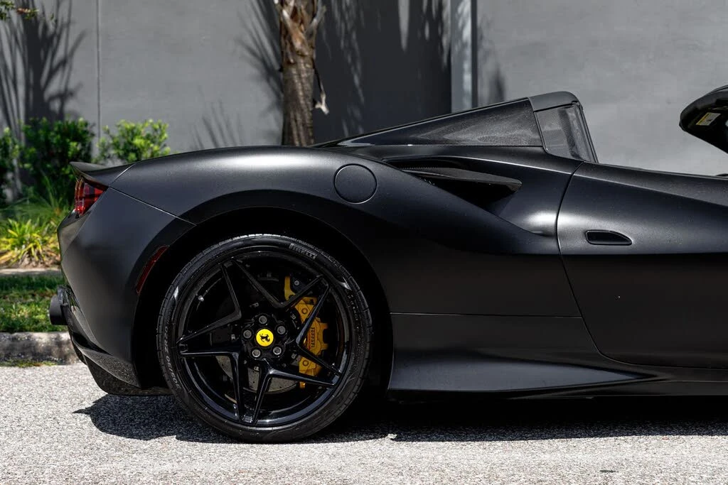 2022 Ferrari F8 Spider - Image 17 of 31