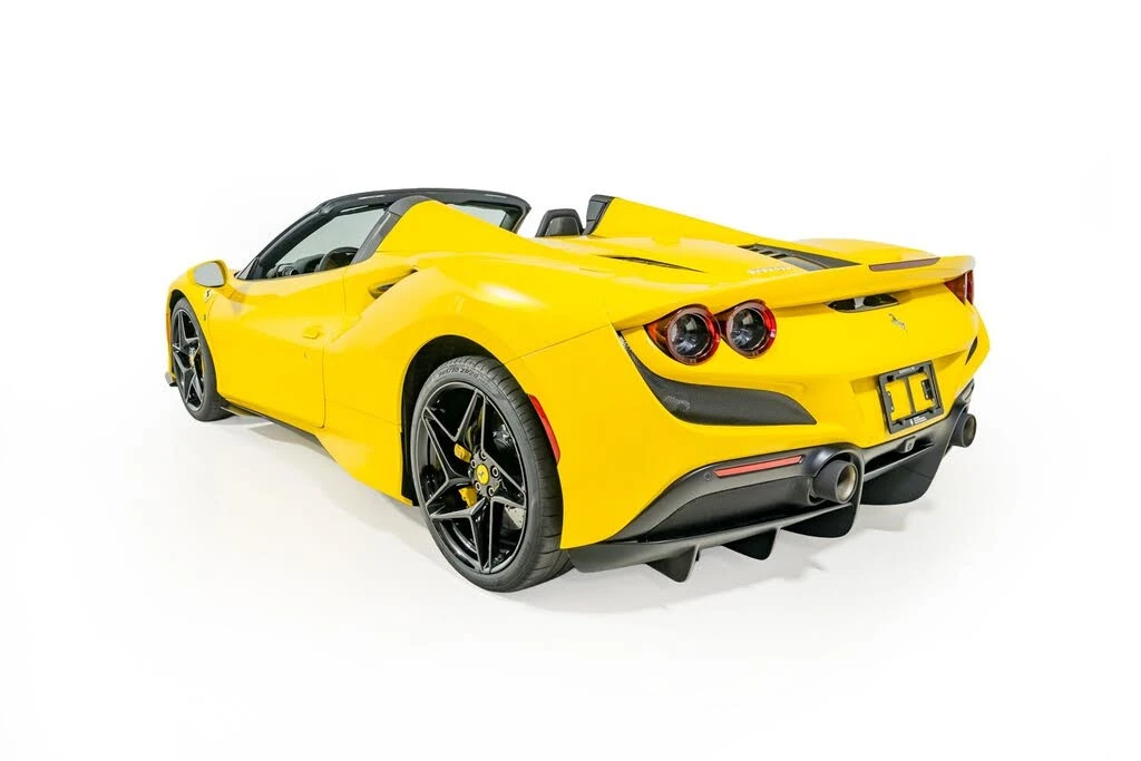 2022 Ferrari F8 Spider - Image 16 of 31