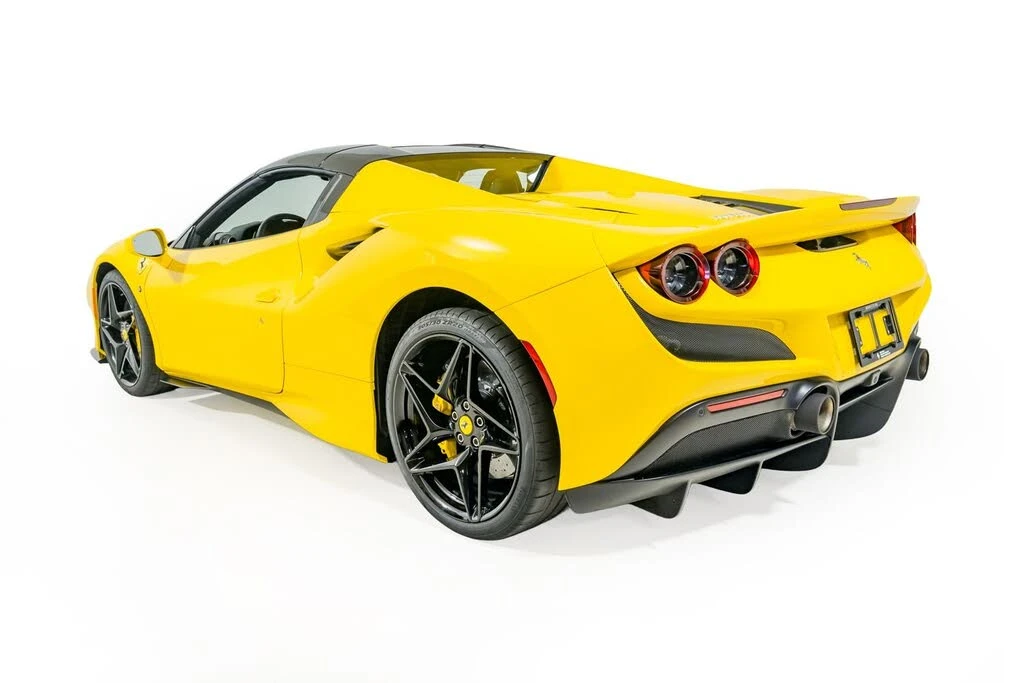 2022 Ferrari F8 Spider - Image 4 of 31