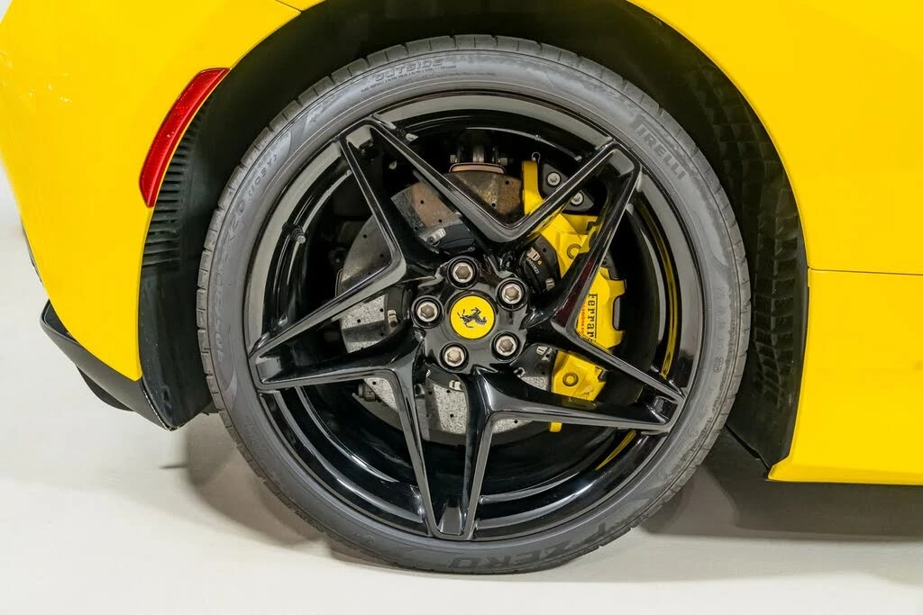 2022 Ferrari F8 Spider - Image 25 of 31