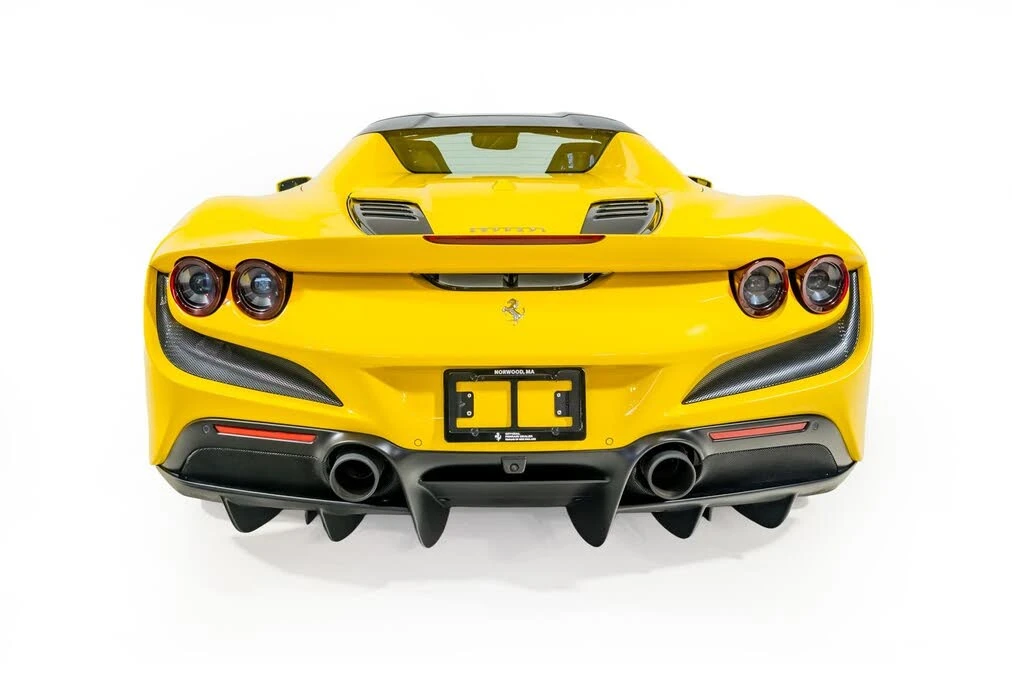 2022 Ferrari F8 Spider - Image 8 of 31