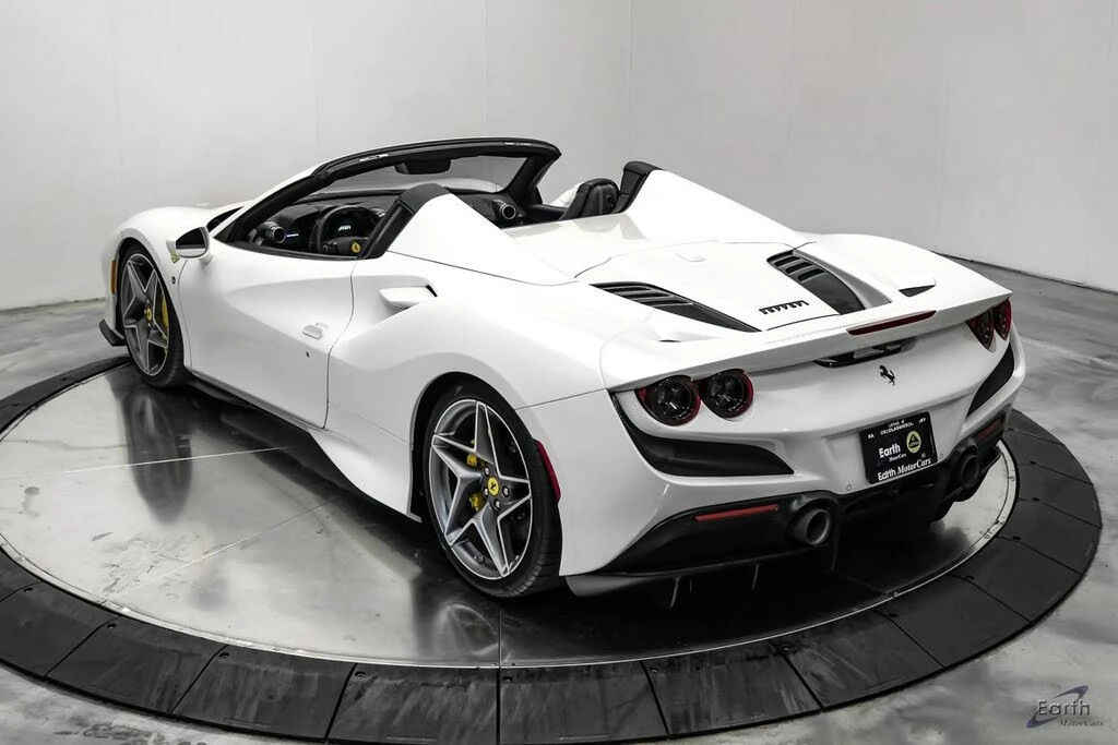 2022 Ferrari F8 Spider - Image 15 of 31