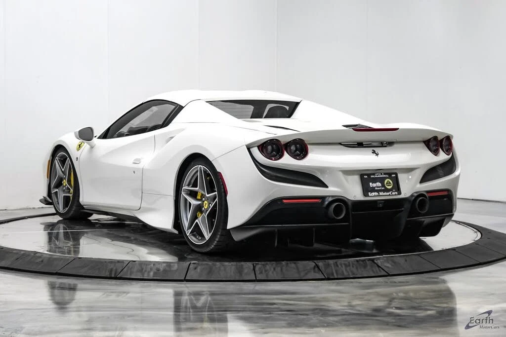 2022 Ferrari F8 Spider - Image 14 of 31