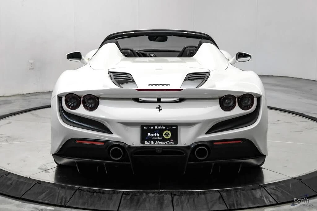 2022 Ferrari F8 Spider - Image 17 of 31