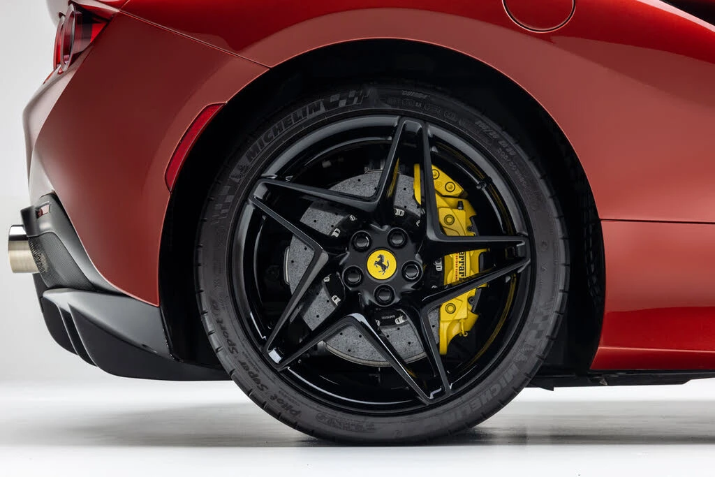 2022 Ferrari F8 Spider - Image 16 of 31