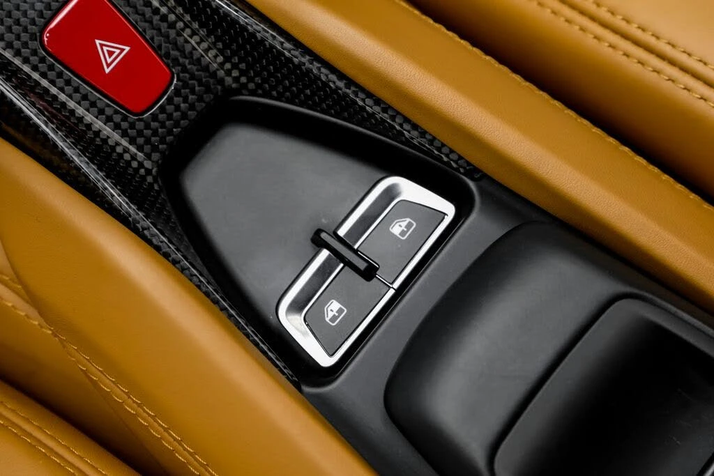 2022 Ferrari F8 Spider - Image 24 of 31