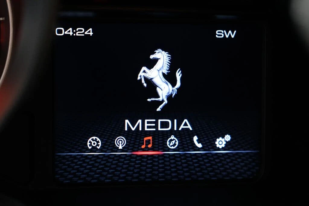 2022 Ferrari F8 Spider - Image 28 of 31