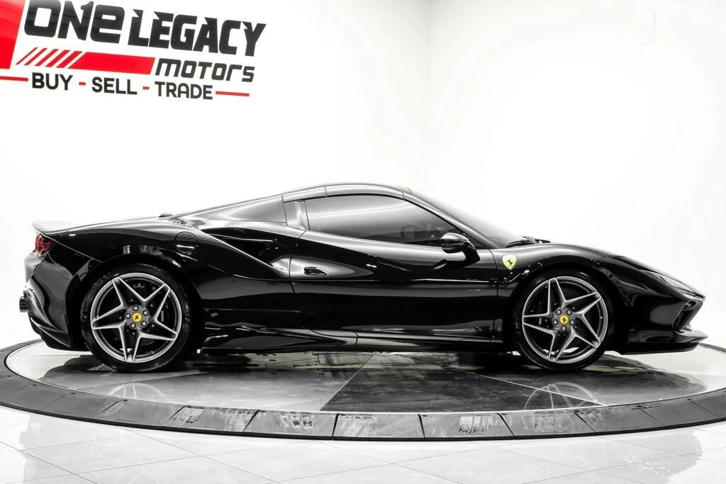 2022 Ferrari F8 Spider - Image 5 of 31