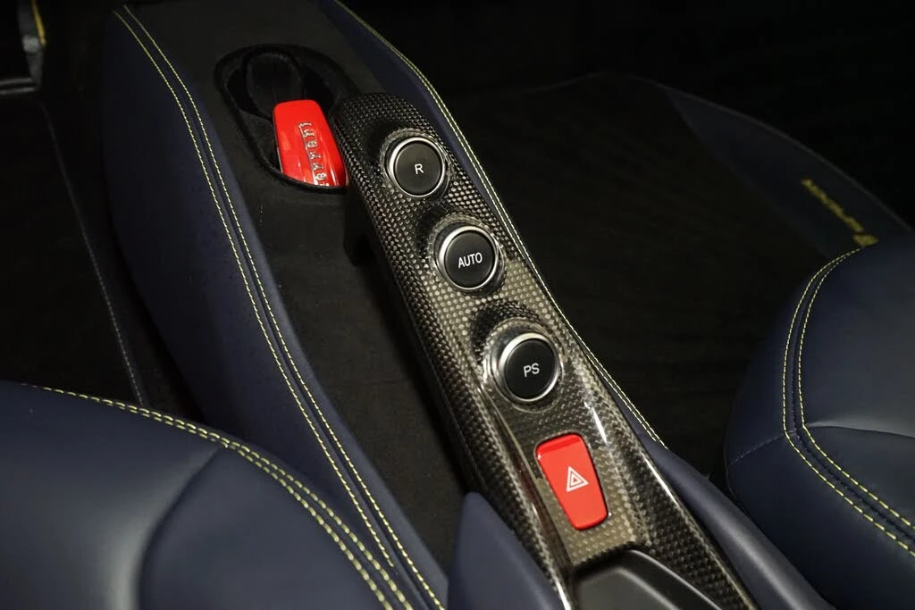 2022 Ferrari F8 Spider - Image 20 of 31