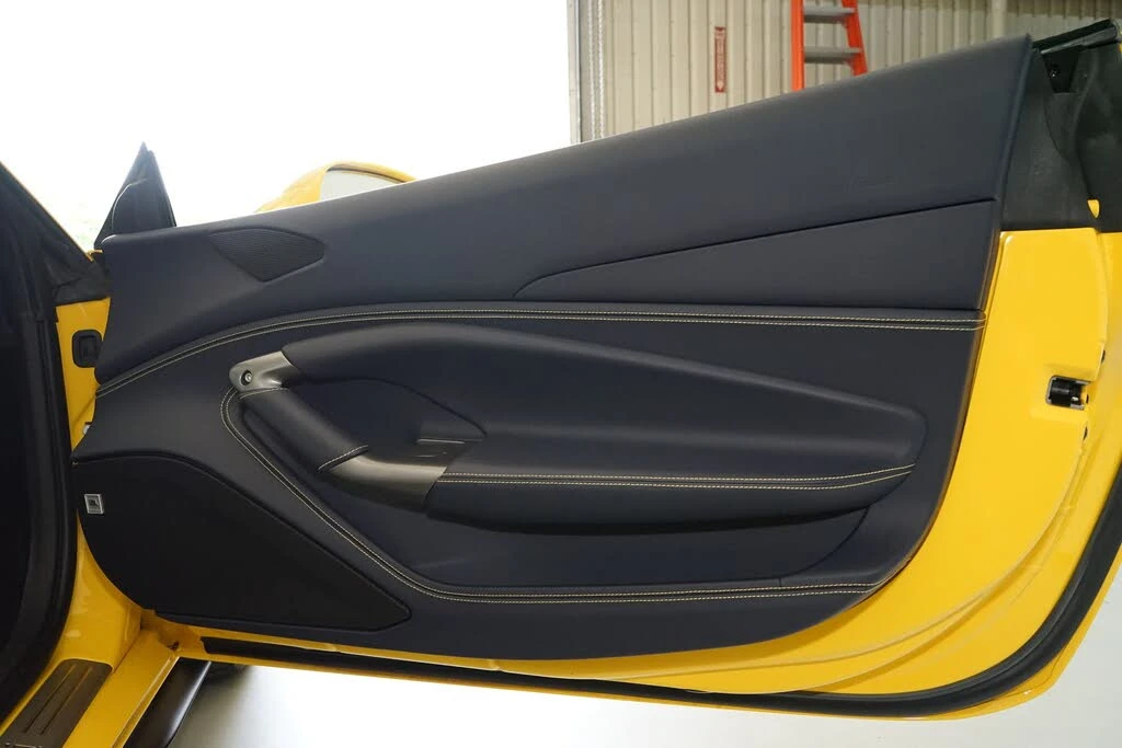 2022 Ferrari F8 Spider - Image 23 of 31