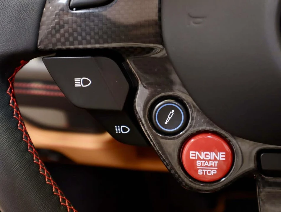 2022 Ferrari F8 Spider - Image 30 of 31