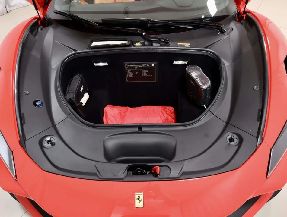 2022 Ferrari F8 Spider - Image 10 of 31